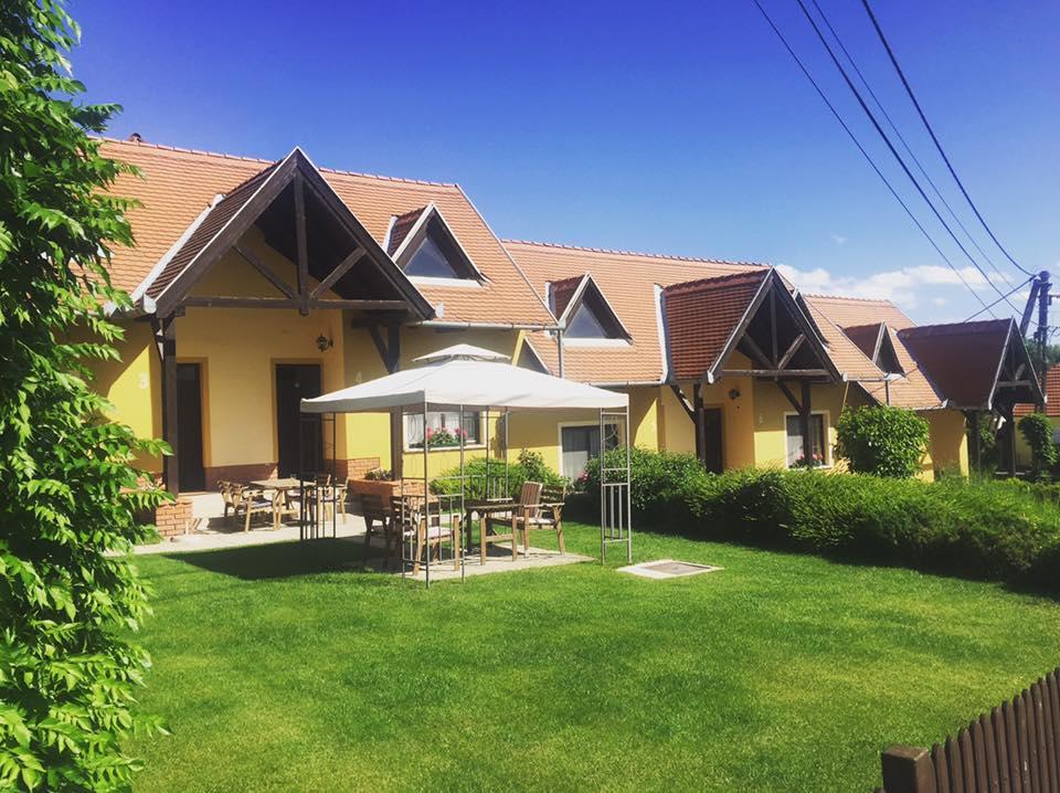 Bed and Breakfast Huber Panzió Fertőrákos Exterior foto